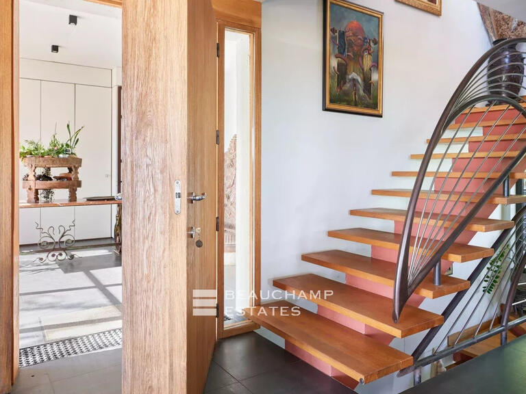 Villa Mandelieu-la-Napoule - 5 chambres - 301m²