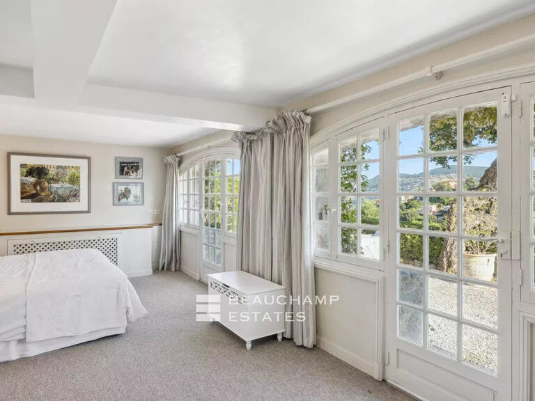 Villa Mandelieu-la-Napoule - 5 chambres - 183m²