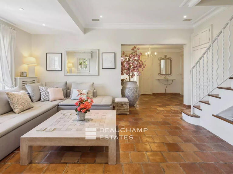 Villa Mandelieu-la-Napoule - 5 chambres - 183m²