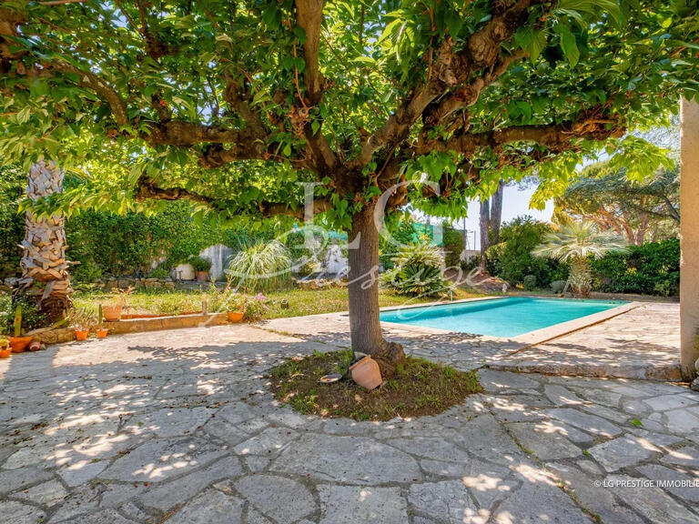 Villa Mandelieu-la-Napoule - 4 chambres - 202m²