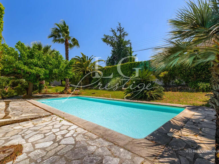 Villa Mandelieu-la-Napoule - 4 chambres - 202m²