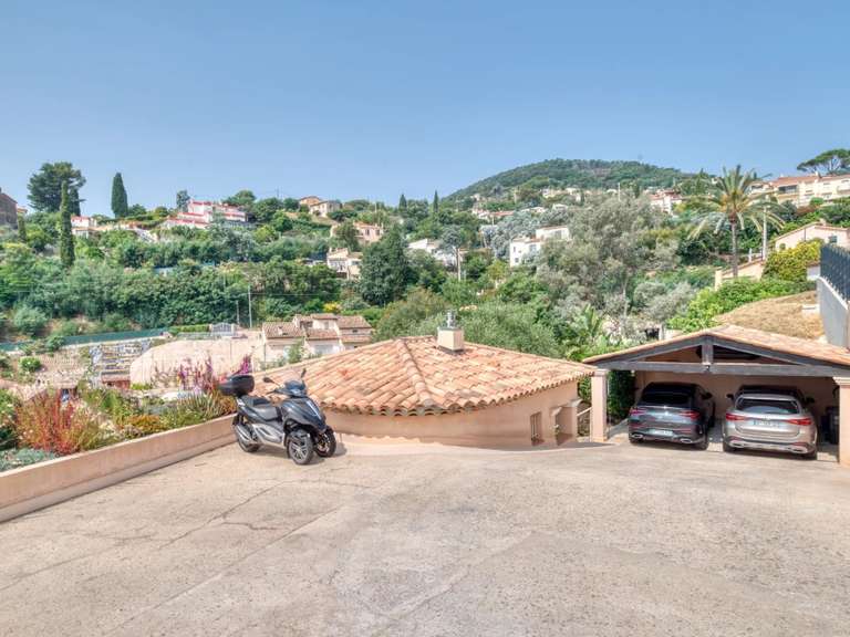 Villa with Sea view Mandelieu-la-Napoule - 4 bedrooms - 221m²