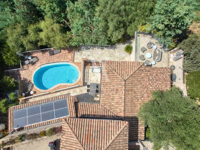 Villa Mandelieu-la-Napoule - 4 chambres - 221m²