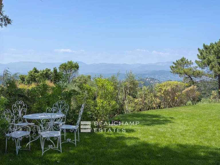 Villa Mandelieu-la-Napoule - 5 chambres - 275m²