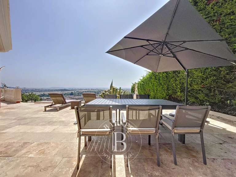 Villa Mandelieu-la-Napoule - 5 chambres - 250m²