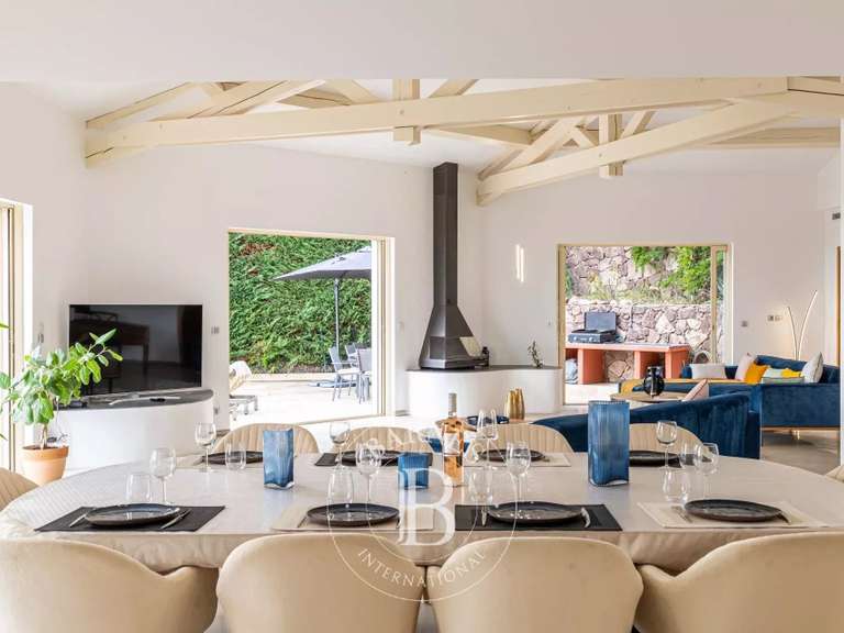 Villa Mandelieu-la-Napoule - 5 chambres - 250m²