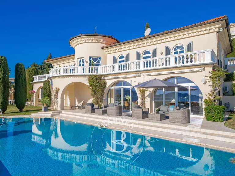 Villa with Sea view Mandelieu-la-Napoule - 5 bedrooms - 319m²