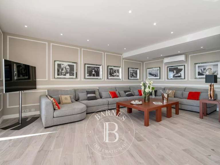 Villa with Sea view Mandelieu-la-Napoule - 5 bedrooms - 319m²