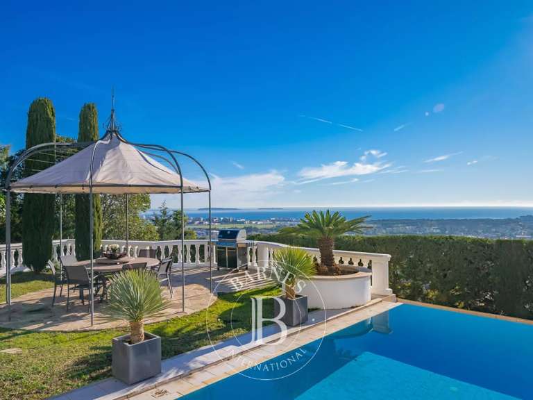 Villa with Sea view Mandelieu-la-Napoule - 5 bedrooms - 319m²