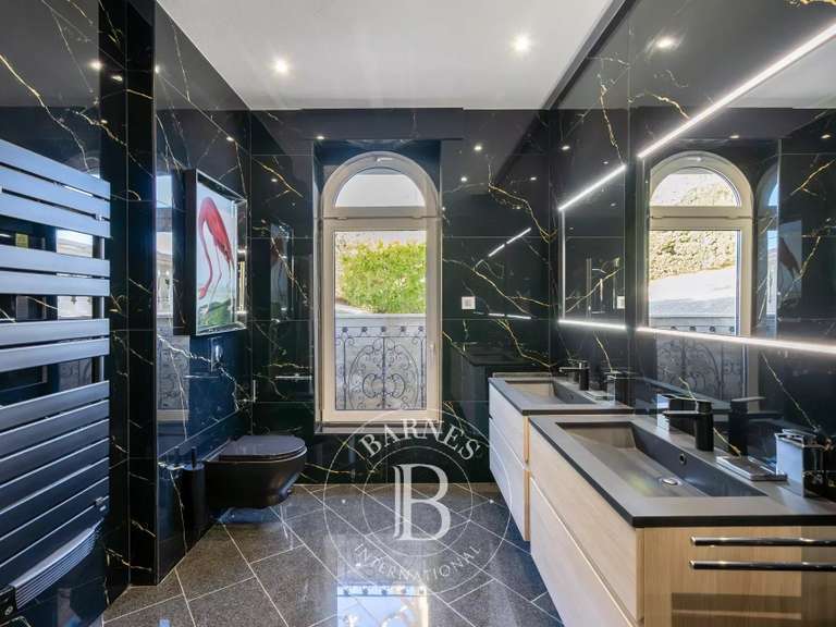 Villa with Sea view Mandelieu-la-Napoule - 5 bedrooms - 319m²