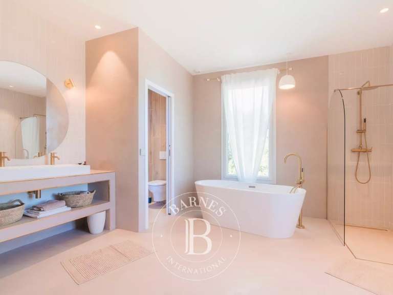 Villa Mandelieu-la-Napoule - 6 chambres - 306m²