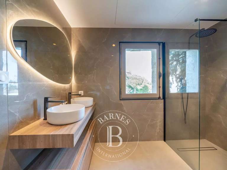Villa Mandelieu-la-Napoule - 301m²