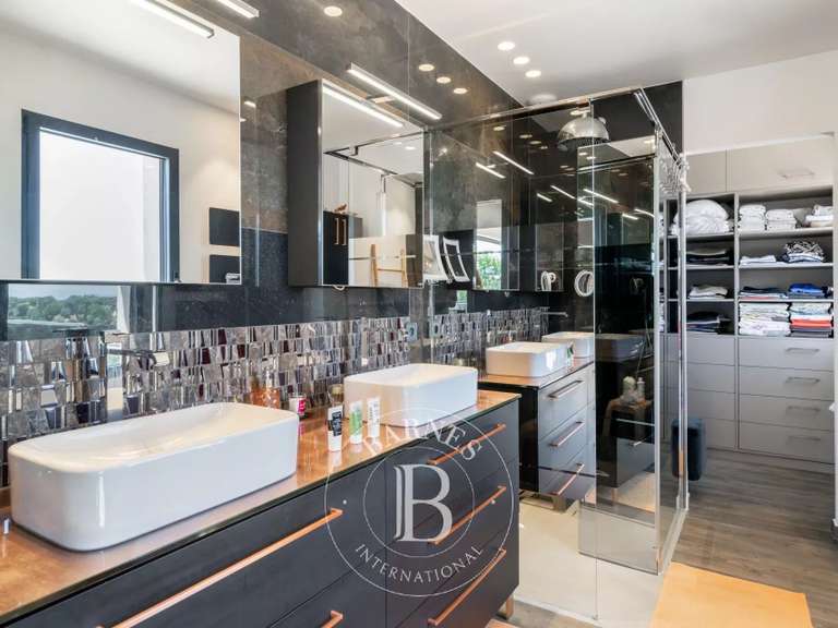 Villa Mandelieu-la-Napoule - 4 chambres - 221m²