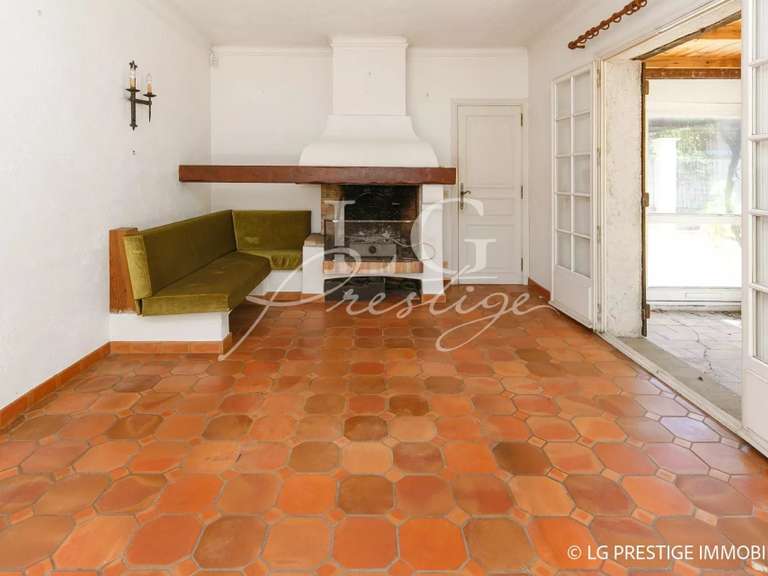 Villa Mandelieu-la-Napoule - 5 chambres - 250m²