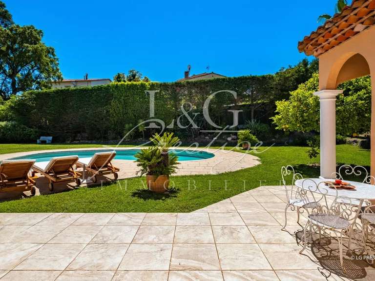 Villa Mandelieu-la-Napoule - 4 bedrooms - 289m²