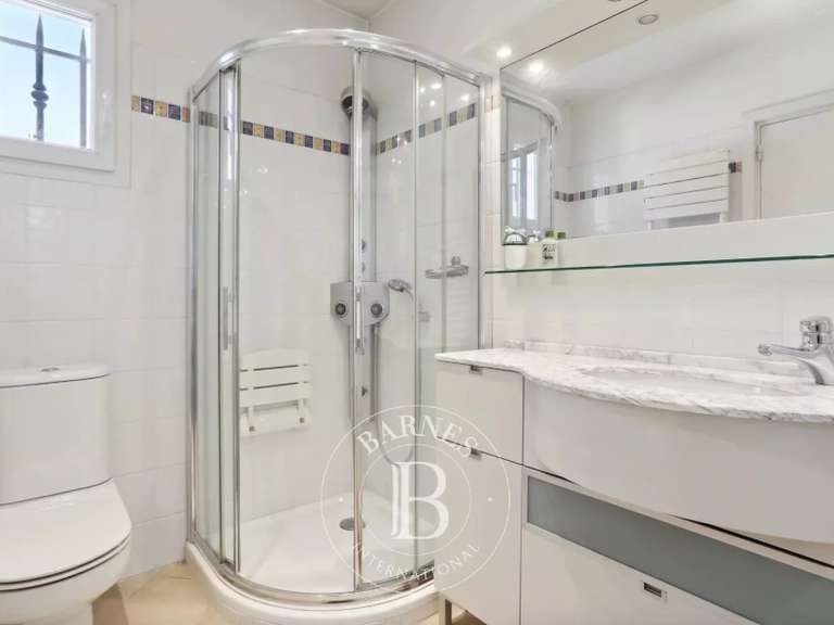 Villa with Sea view Mandelieu-la-Napoule - 4 bedrooms - 305m²