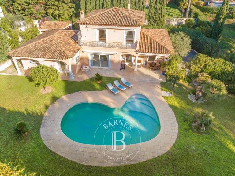 Villa with Sea view Mandelieu-la-Napoule - 4 bedrooms - 305m²