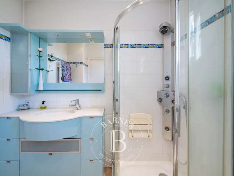 Villa with Sea view Mandelieu-la-Napoule - 4 bedrooms - 305m²