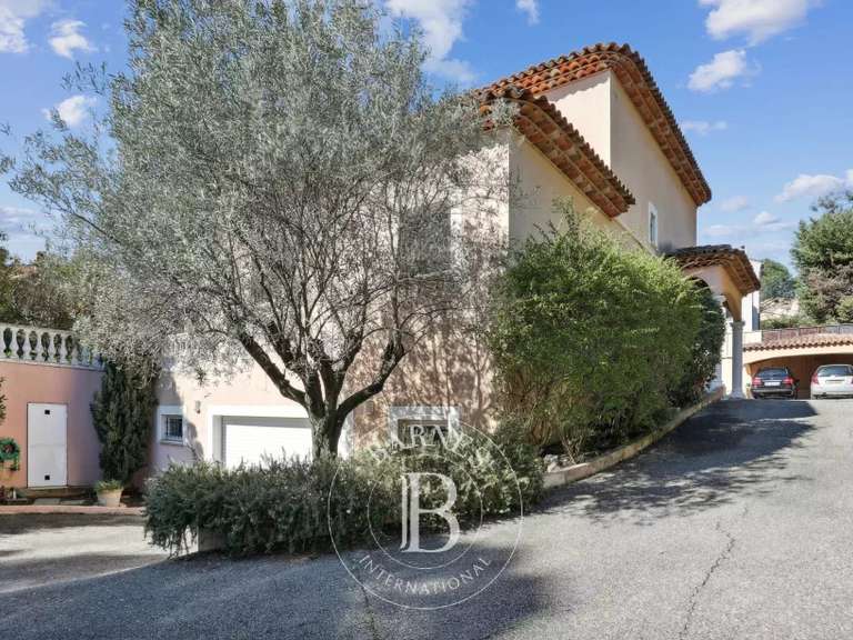 Villa with Sea view Mandelieu-la-Napoule - 4 bedrooms - 305m²