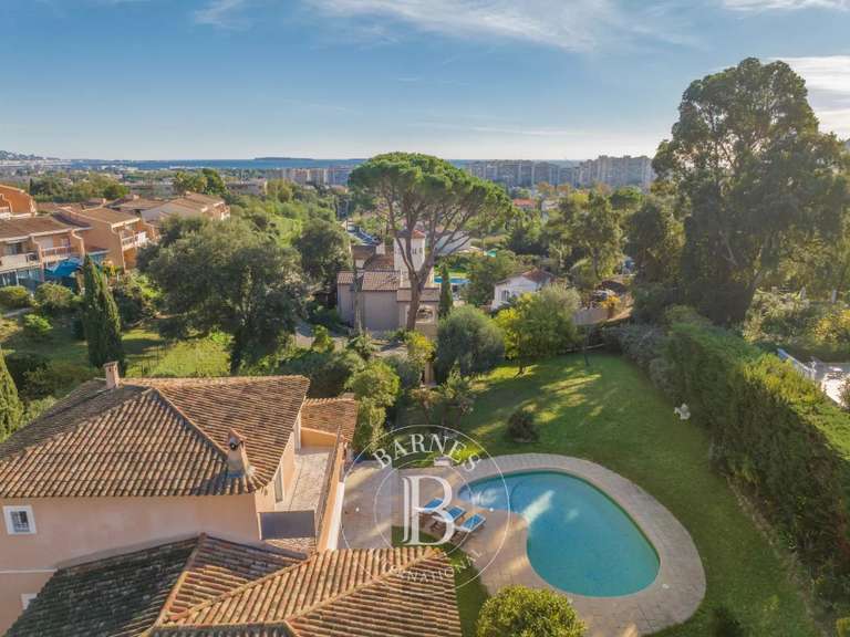 Villa with Sea view Mandelieu-la-Napoule - 4 bedrooms - 305m²