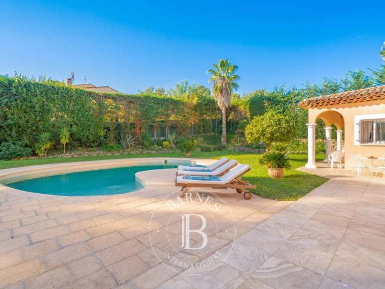 Villa with Sea view Mandelieu-la-Napoule - 4 bedrooms - 305m²