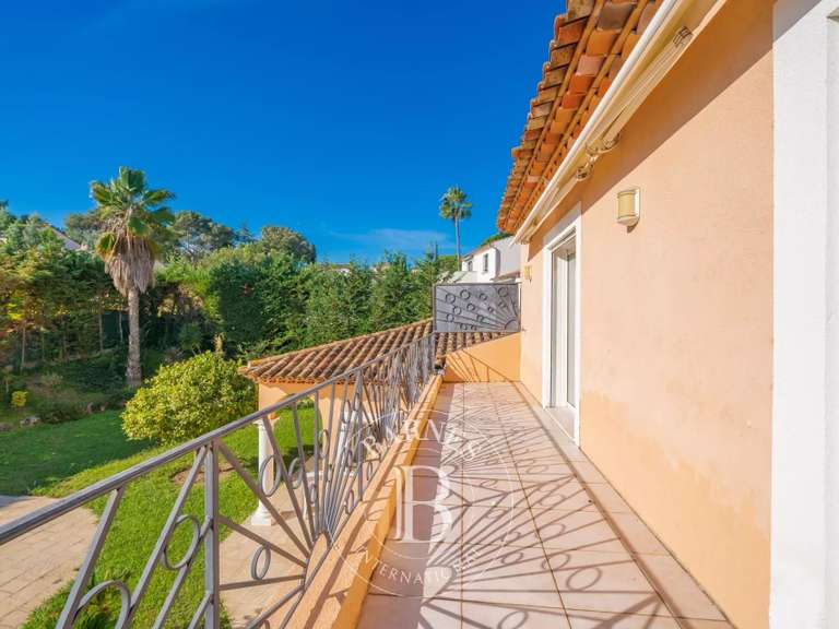Villa with Sea view Mandelieu-la-Napoule - 4 bedrooms - 305m²