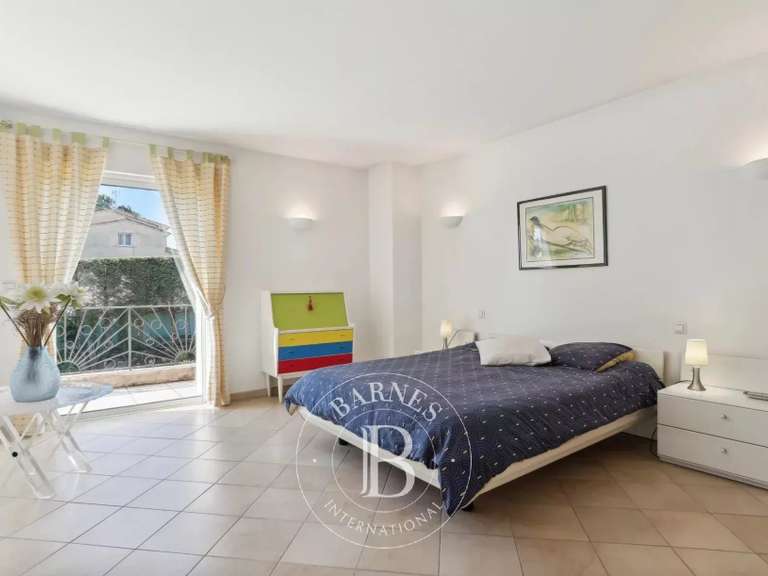 Villa with Sea view Mandelieu-la-Napoule - 4 bedrooms - 305m²