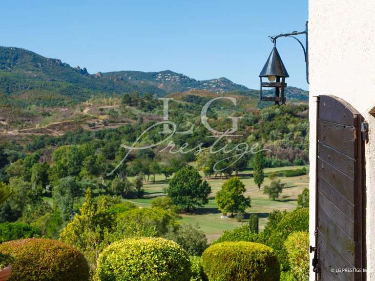 Villa Mandelieu-la-Napoule - 5 bedrooms - 235m²