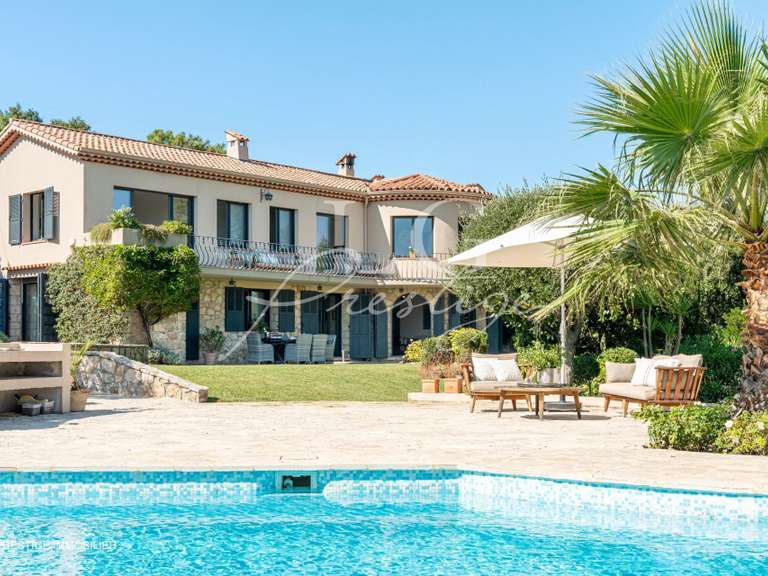 Villa Mandelieu-la-Napoule - 3 bedrooms - 212m²