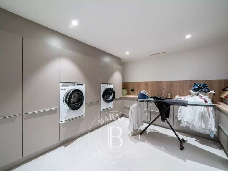 Villa with Sea view Mandelieu-la-Napoule - 4 bedrooms - 560m²