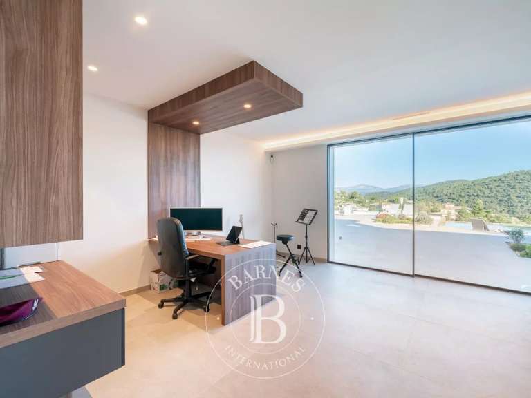 Villa with Sea view Mandelieu-la-Napoule - 4 bedrooms - 560m²