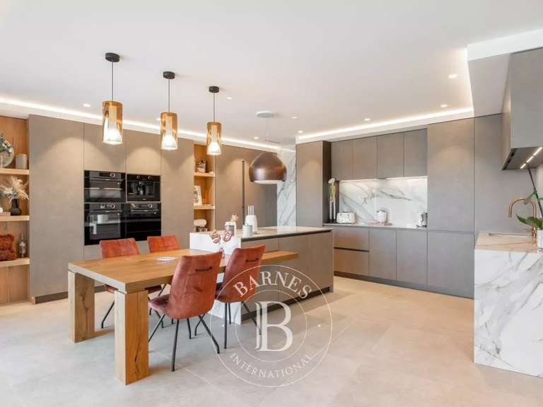 Villa with Sea view Mandelieu-la-Napoule - 4 bedrooms - 560m²