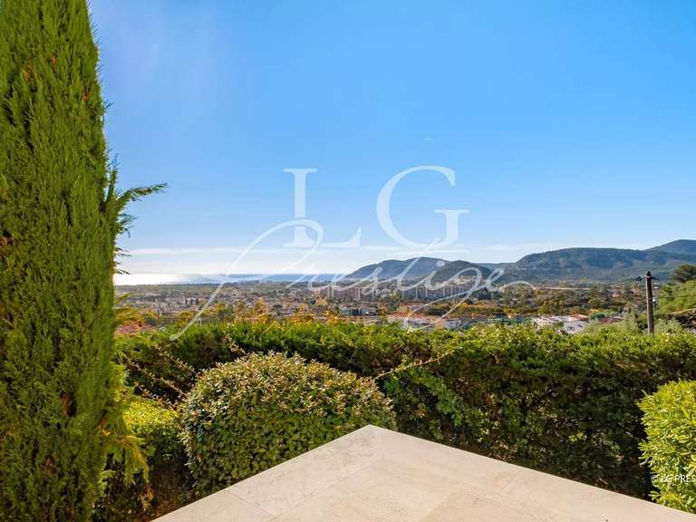 Villa with Sea view Mandelieu-la-Napoule - 3 bedrooms - 118m²