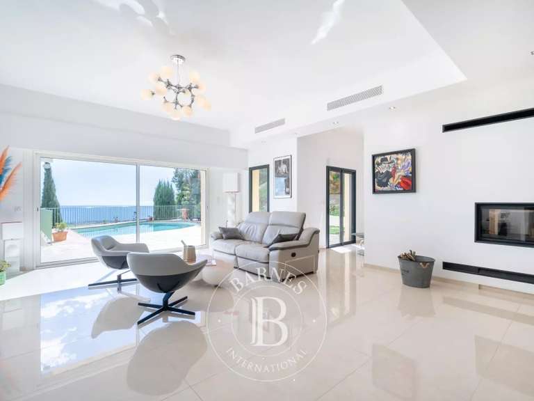 Villa with Sea view Mandelieu-la-Napoule - 4 bedrooms - 327m²