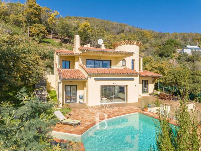 Villa with Sea view Mandelieu-la-Napoule - 4 bedrooms - 327m²