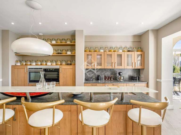 Villa Mandelieu-la-Napoule - 5 bedrooms - 299m²