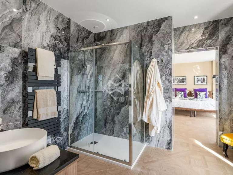 Villa Mandelieu-la-Napoule - 5 bedrooms - 299m²