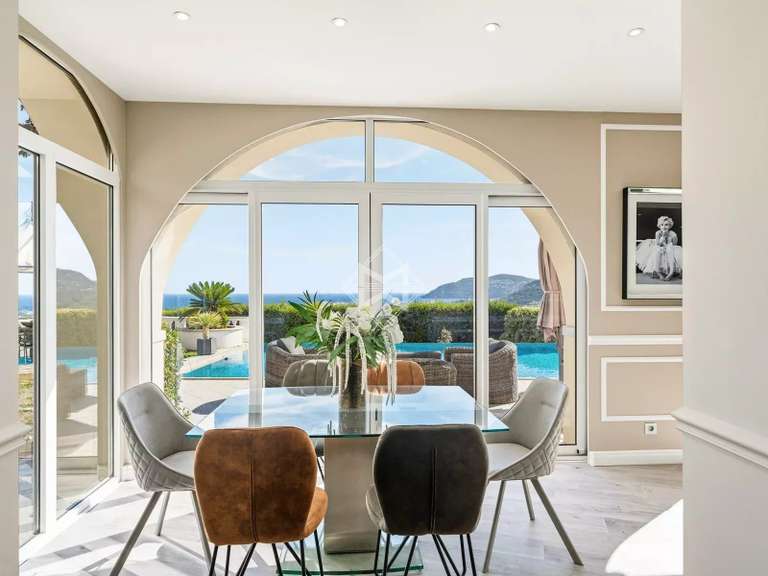 Villa Mandelieu-la-Napoule - 5 bedrooms - 299m²