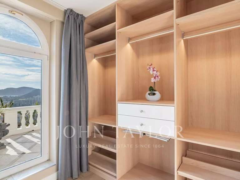 Villa with Sea view Mandelieu-la-Napoule - 6 bedrooms - 299m²