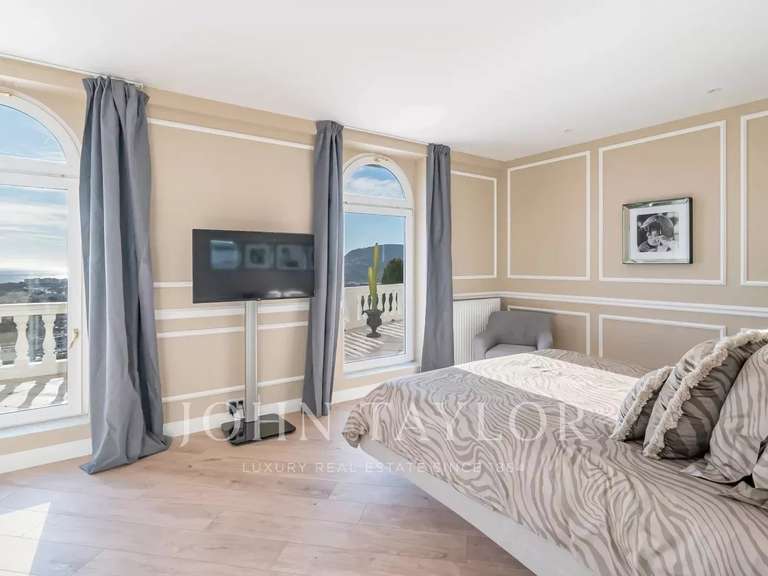Villa with Sea view Mandelieu-la-Napoule - 6 bedrooms - 299m²