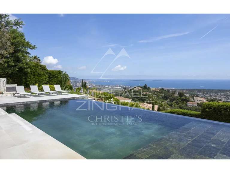 Villa with Sea view Mandelieu-la-Napoule - 4 bedrooms - 215m²