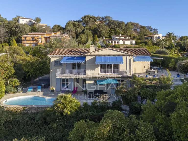 Villa Mandelieu-la-Napoule - 5 bedrooms - 220m²