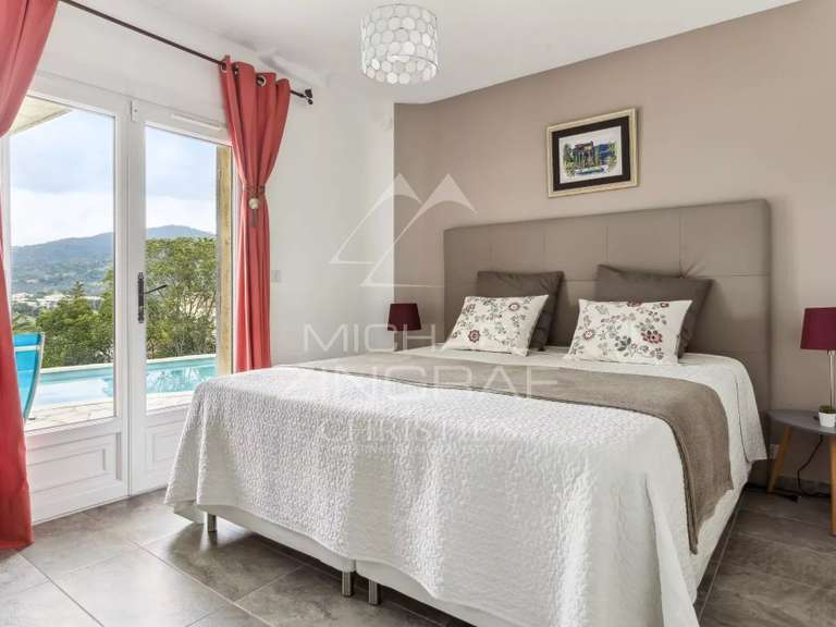 Villa Mandelieu-la-Napoule - 5 bedrooms - 220m²