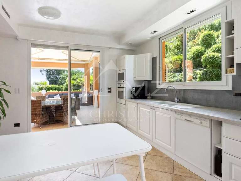 Villa Mandelieu-la-Napoule - 3 bedrooms - 140m²