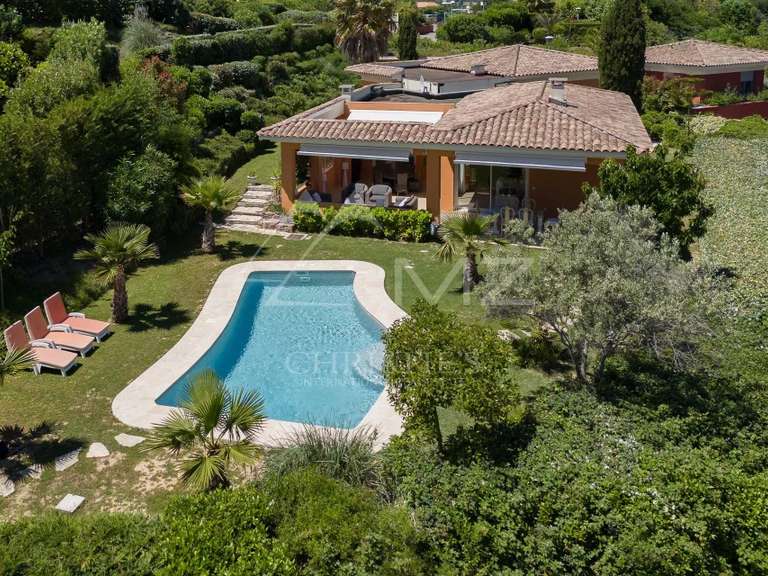 Villa Mandelieu-la-Napoule - 3 bedrooms - 140m²