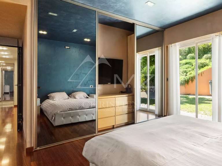 Villa Mandelieu-la-Napoule - 3 bedrooms - 140m²