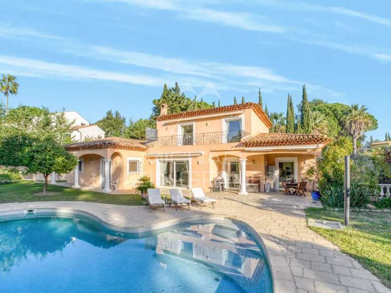Villa Mandelieu-la-Napoule - 4 bedrooms - 289m²