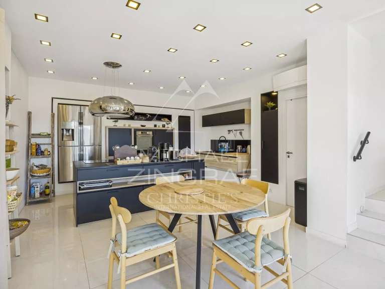 Villa Mandelieu-la-Napoule - 6 bedrooms - 336m²