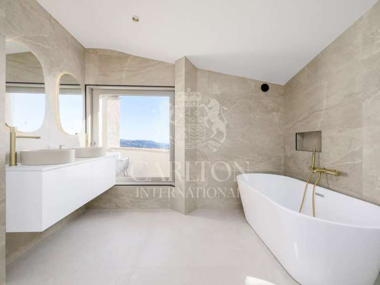 Villa Mandelieu-la-Napoule - 4 bedrooms - 307m²