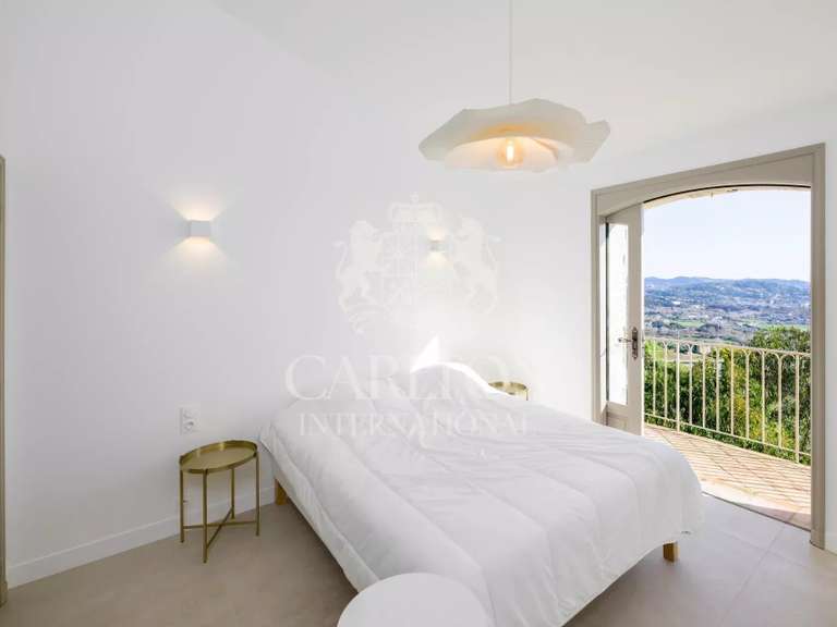 Villa Mandelieu-la-Napoule - 4 bedrooms - 307m²